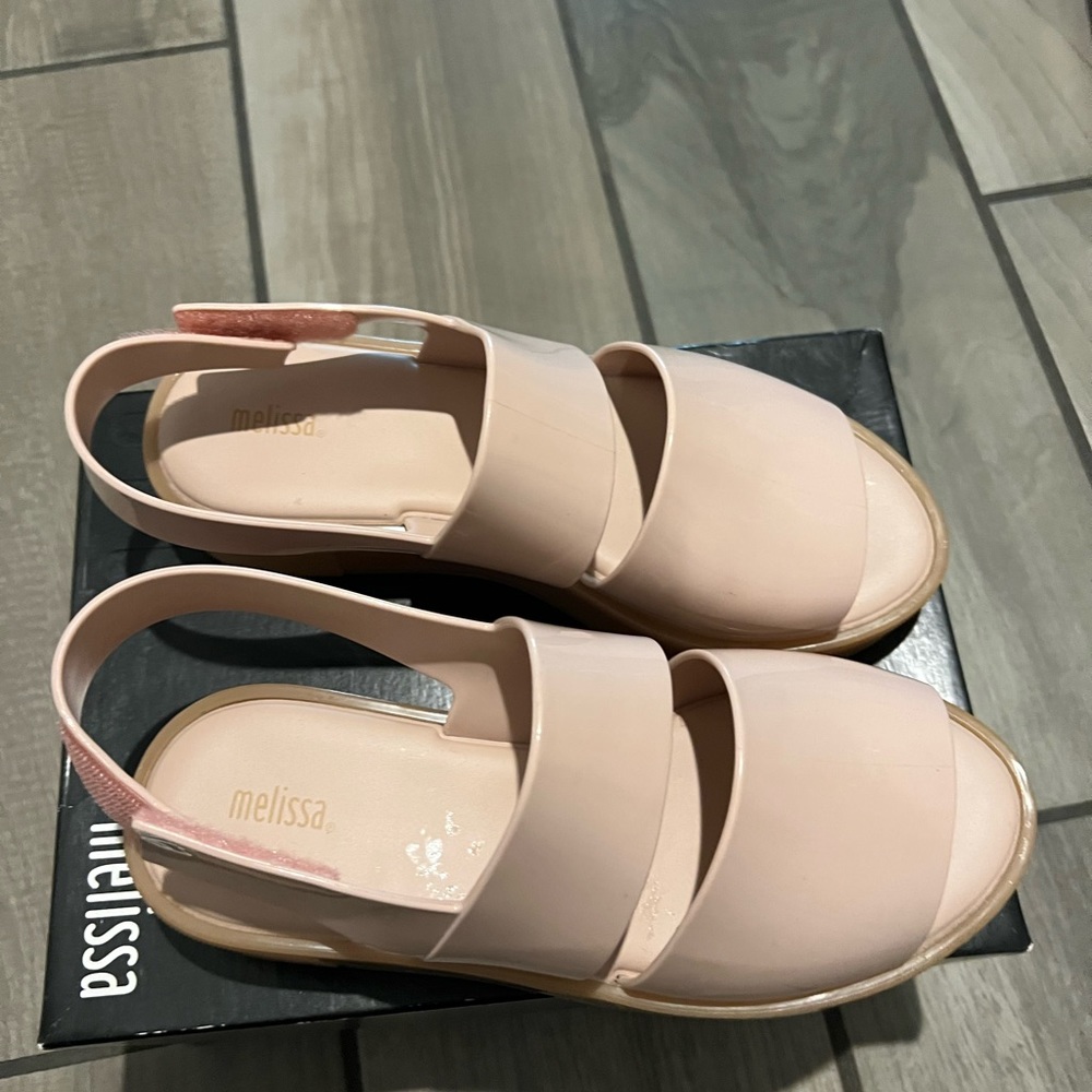 Melissa jelly sandals. W8. Perfect for summer.
